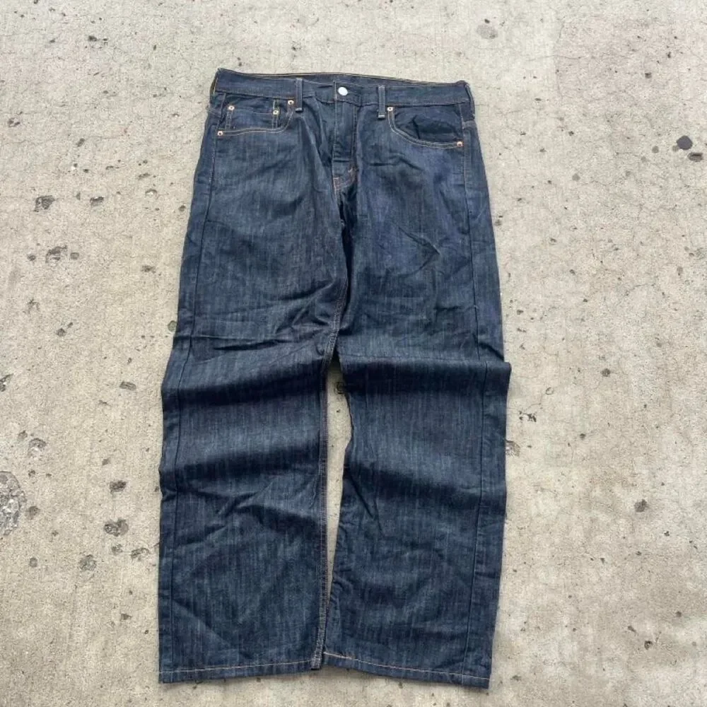 Levis levi 569